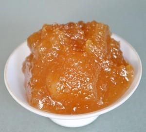 蜂蜜结晶后还会融化吗，蜂蜜放在瓶子中凝固了，以前不知道不能用热水，但是我用热水使它融化，还能保存多久？图2