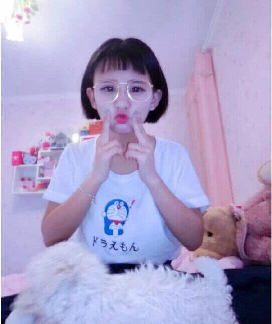 快手的几大女主播都凉了，但是唯独她还是非常的火