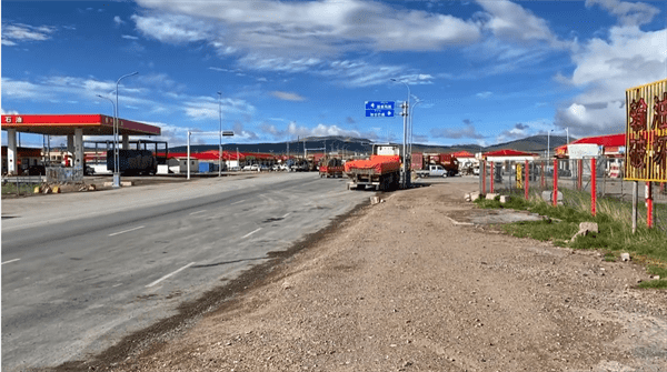 唐古拉山镇属于哪个县(唐古拉山镇海拔多少米)