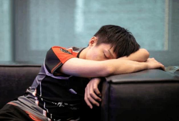 阿布回应厂长微博事件: 无论如何, 我们都会尊重和支持明凯!