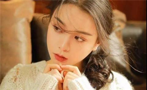 如何在与女友吵架后道歉,既能表达歉意又不显得卑微?