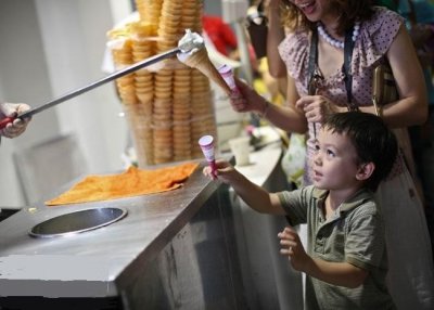 ​土耳其神奇的冰激凌 ，你有没有种“相见恨晚”的感觉