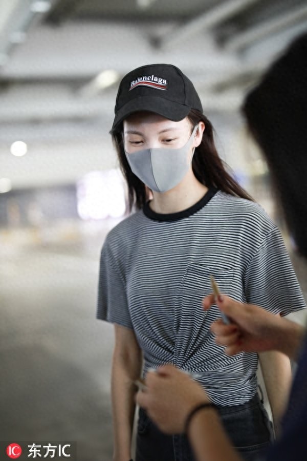 她是《无心法师》的李月牙，性格爽朗舞姿完美，金晨现身大秀蛮腰