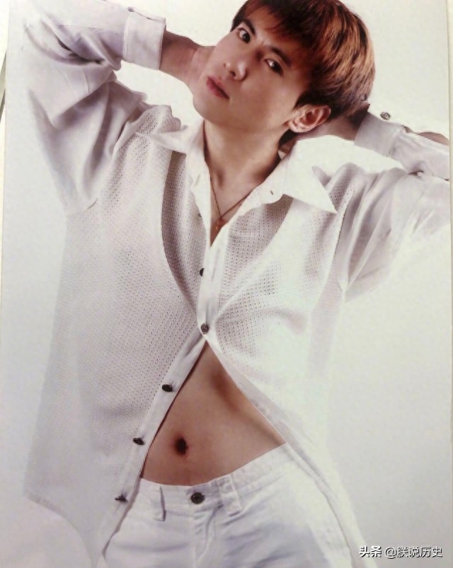 那些年的沈腾,罕见生活老照片,曾经是军艺里的校草