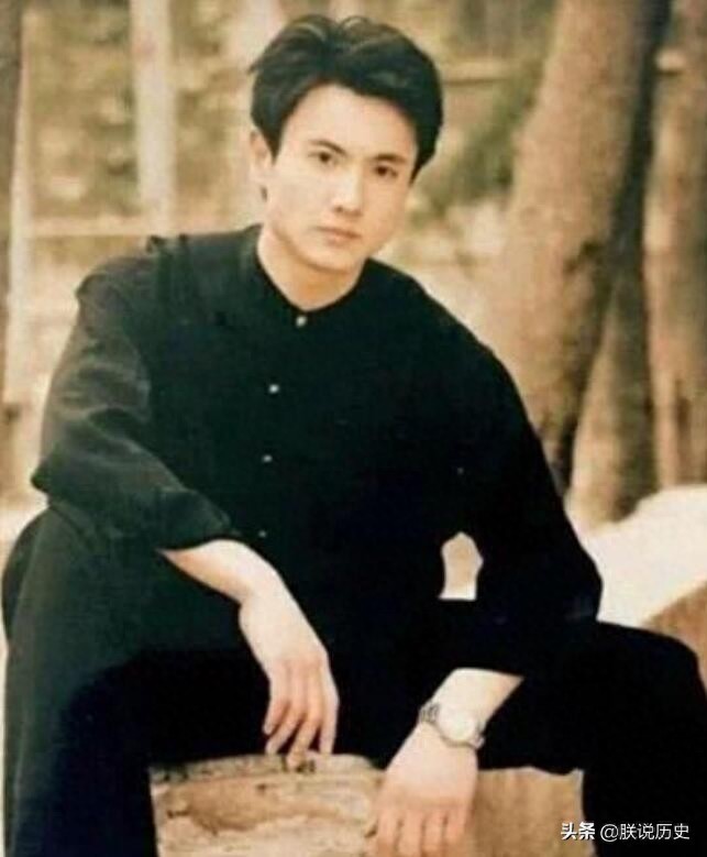 那些年的沈腾,罕见生活老照片,曾经是军艺里的校草