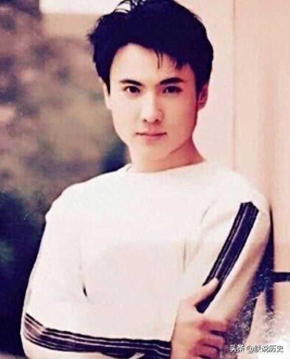 那些年的沈腾,罕见生活老照片,曾经是军艺里的校草