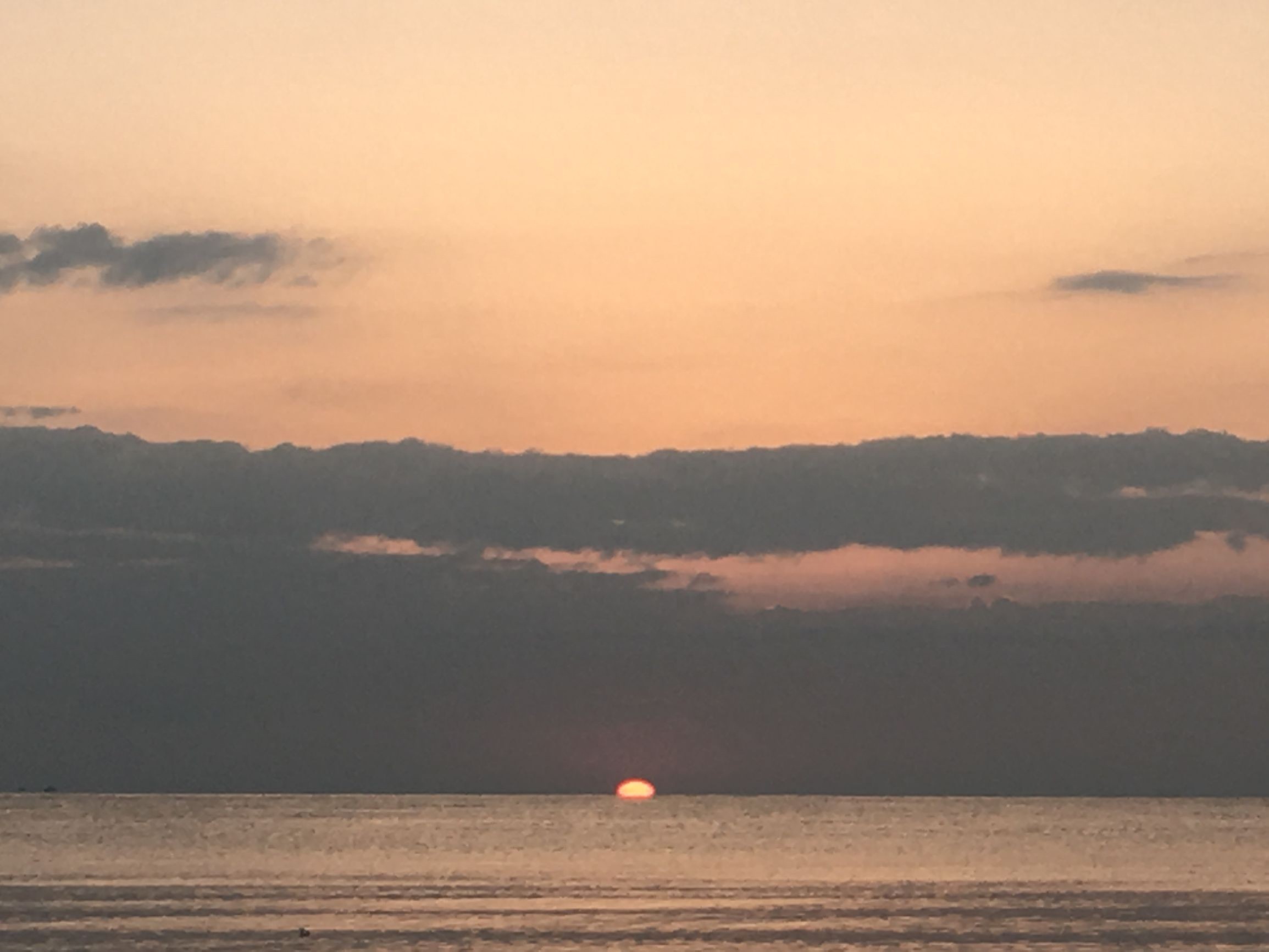 实拍:青海湖黑马河日出,很多人去了可惜没看上