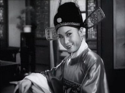 ​12岁开始流浪，爱过三位贵人，她一步步成女强人，最后于38岁自杀