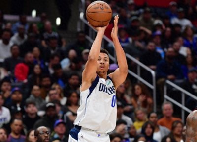 ​神准！埃克萨姆5中5&三分3中3拿下13分