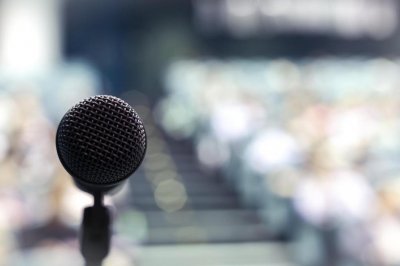 ​铁矿石还能不能涨？开年监管已 8 次“喊话”，螺纹表需屡超预期