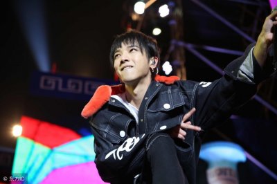 ​华晨宇，一首《无字歌》开启了他的音乐之旅
