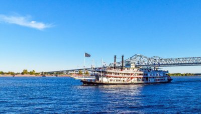 ​既位于北半球又位于西半球的大洲是